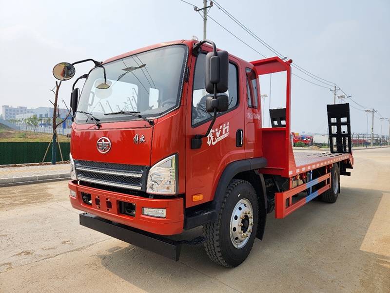 解放新款虎VH 4500轴距平板运输车