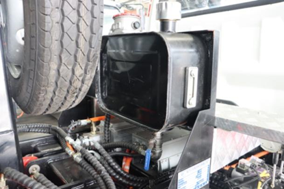 东风CL5320ZXXBEV 纯电动车厢可卸式垃圾车