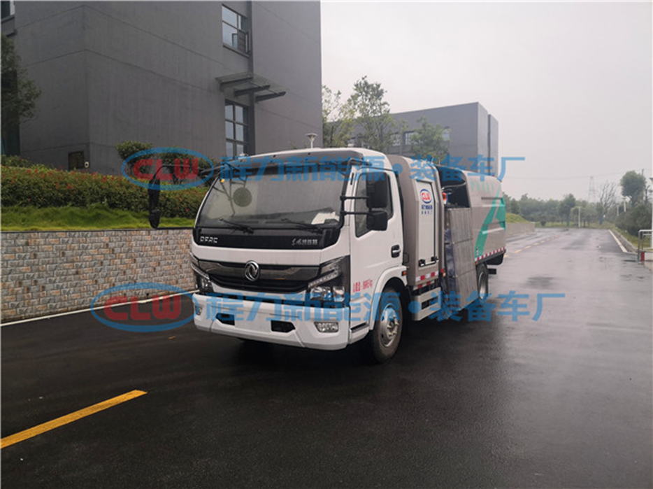 东风CL5090GQXBEV型纯电动护栏清洗车