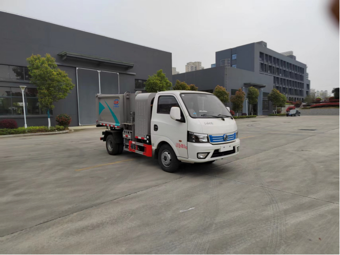 东风华神CL5047ZZZBEV型纯电动自装卸垃圾车