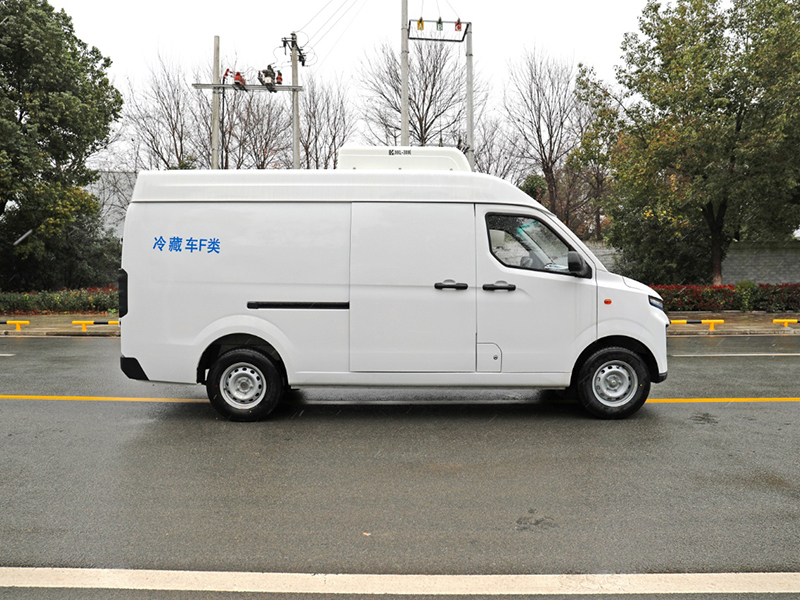 吉利V6EP高顶纯电的面包冷藏车